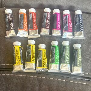 Holbein Artists’ Gouache Paint Set - 13 Vibrant Colors